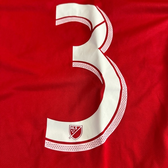 Adidas Red Chicago Fire FC Jersey - Picture 8 of 8